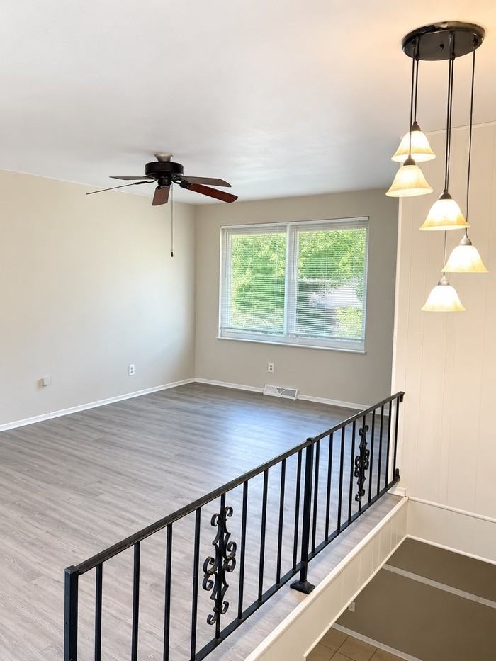 1685 Lonedell Rd - Photo 4 of 10