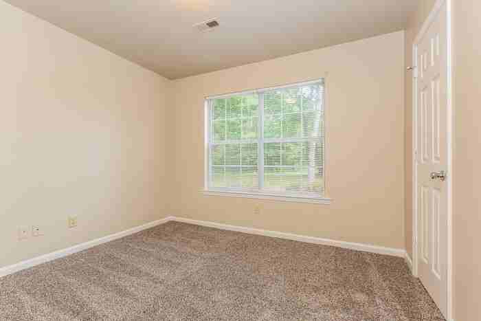 105 Indian Bluff Dr - Photo 6 of 10