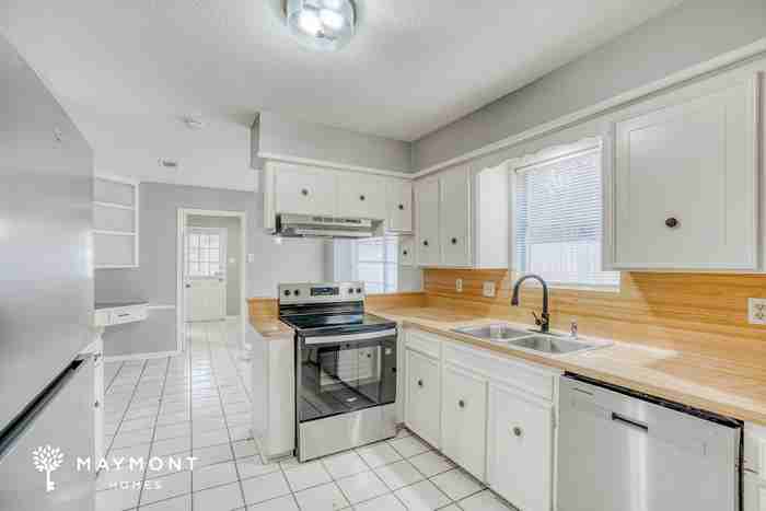 5215 Havenwoods Dr - Photo 5 of 12