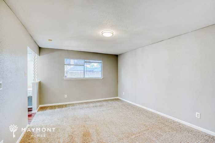 5215 Havenwoods Dr - Photo 6 of 12