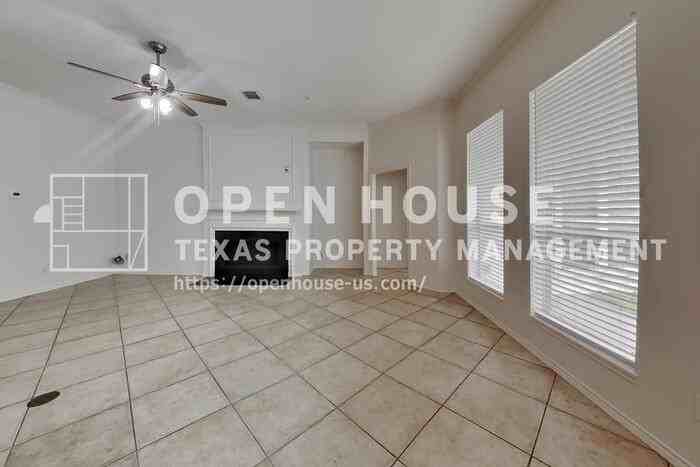 2223 Ridgefield Park Ln - Photo 4 of 20