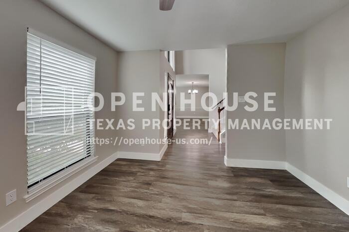 8510 Canyon Pine Dr - Photo 5 of 24