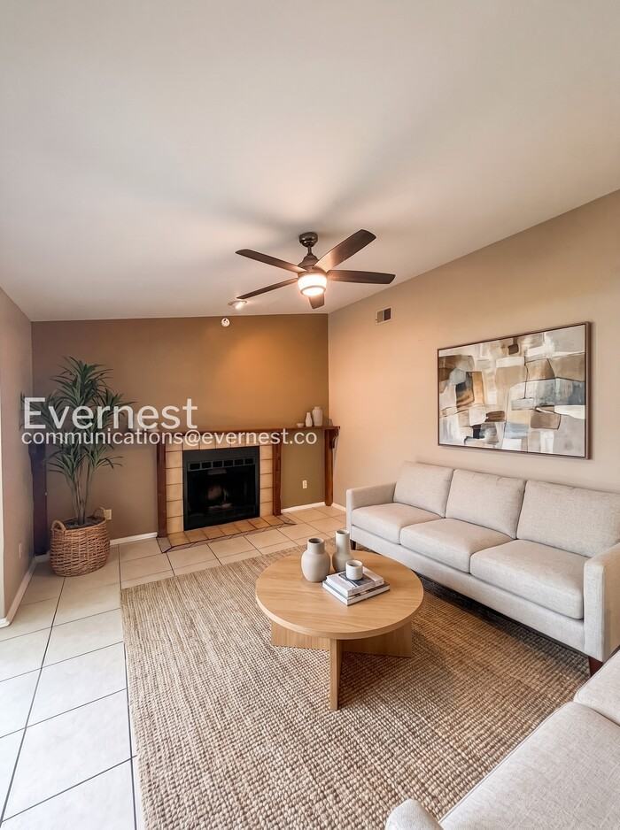 12849 Tallowood Dr - Photo 3 of 27