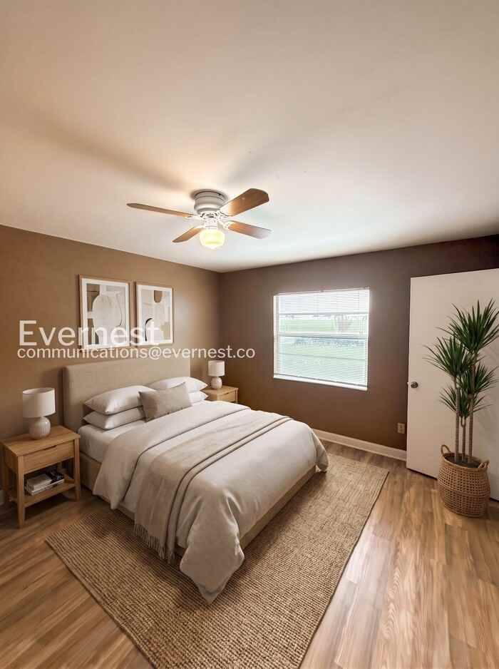 12849 Tallowood Dr - Photo 4 of 27