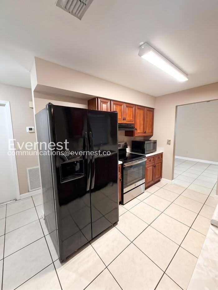 12849 Tallowood Dr - Photo 7 of 27