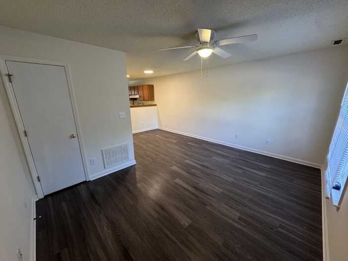 2902 Faversham Pl - Photo 2 of 20