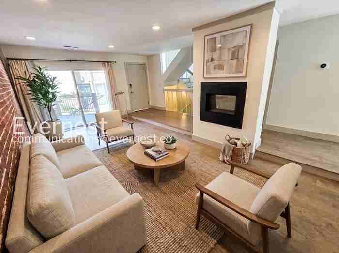 805 E 7th Ave #9 - Photo 2 of 10