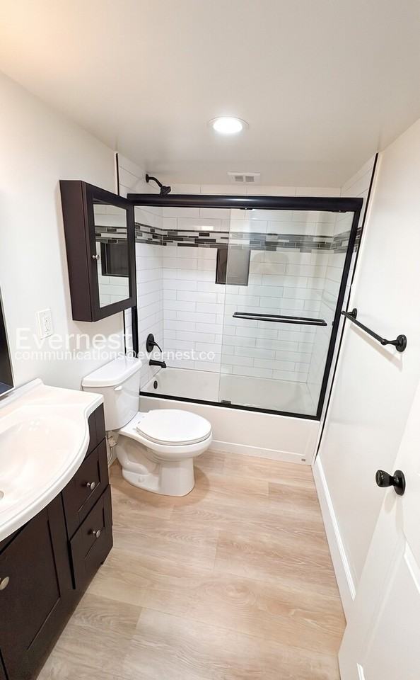 5015 Melrose Ave #B - Photo 5 of 15