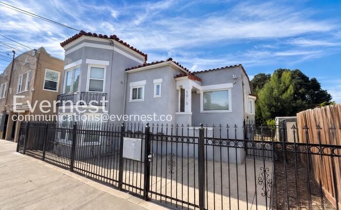 5015 Melrose Ave #B - Photo 7 of 15