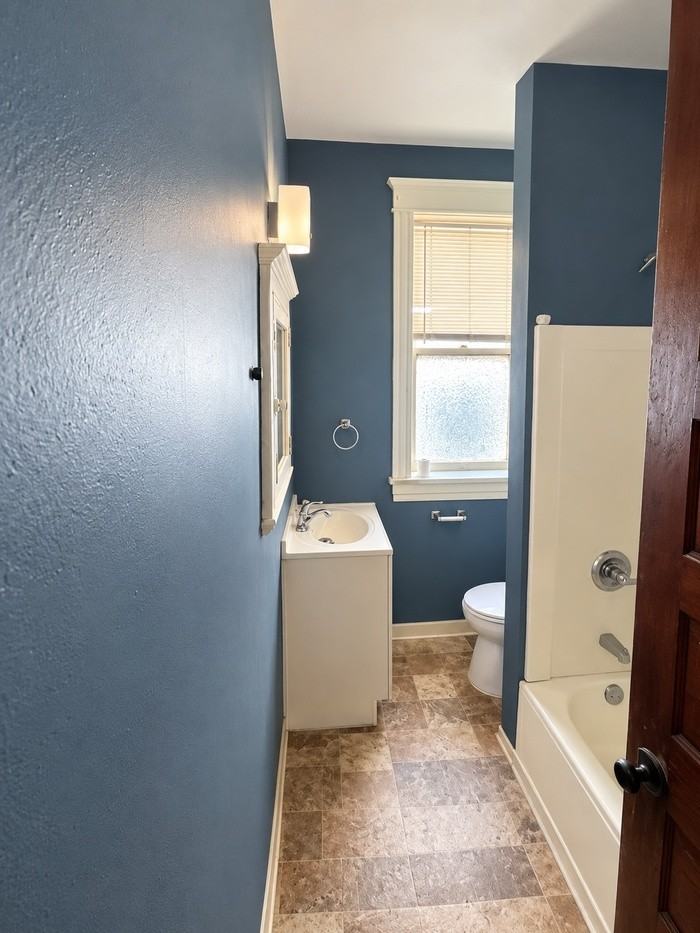 3411 Osage St #2F - Photo 4 of 5