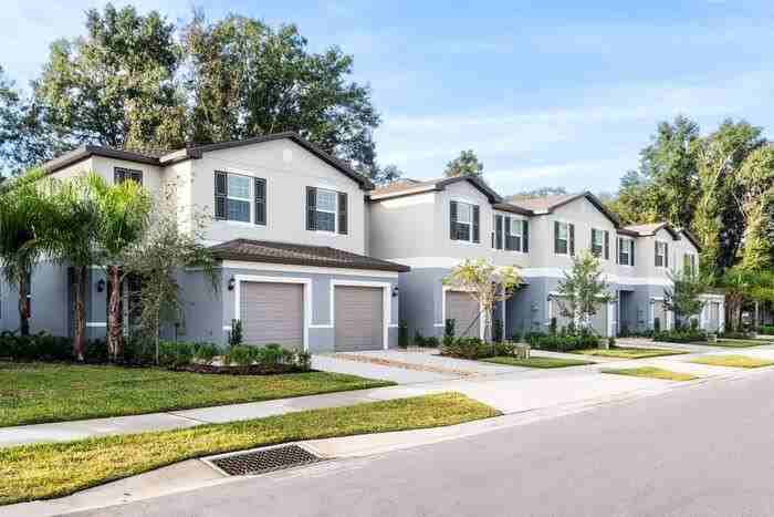 38110 Fallstone Way - Photo 2 of 50