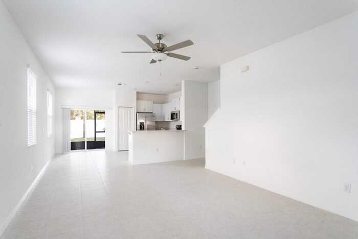 38110 Fallstone Way - Photo 5 of 50