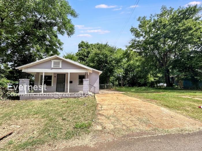 2028 Powderly Ave Sw - Photo 2 of 16