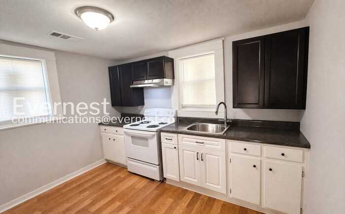 2028 Powderly Ave Sw - Photo 5 of 16