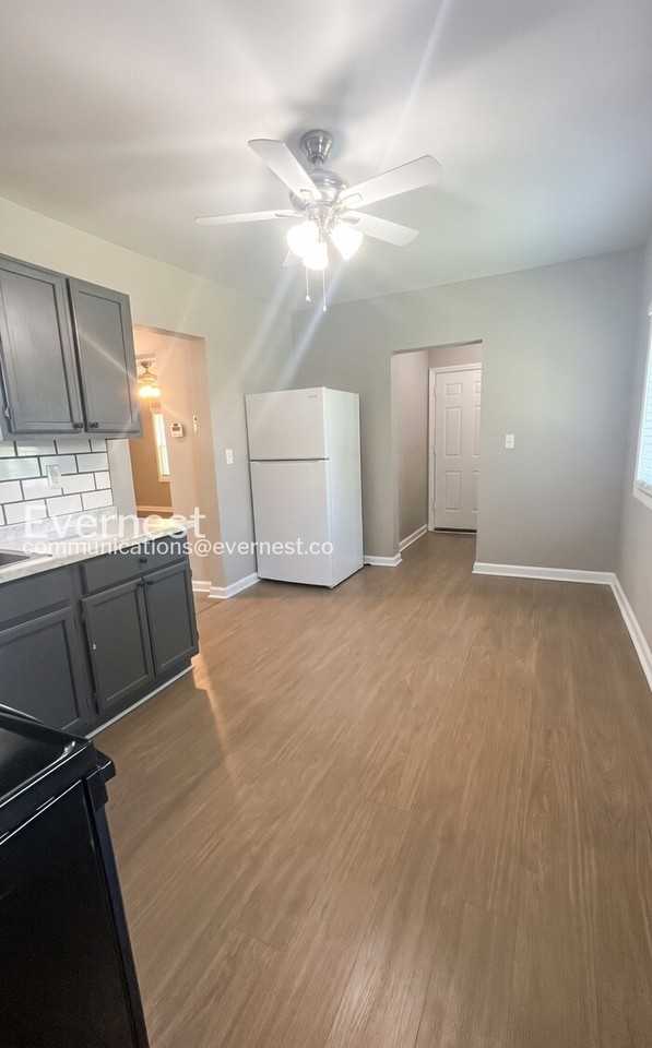 101 Bitting Ave #101 - Photo 6 of 19