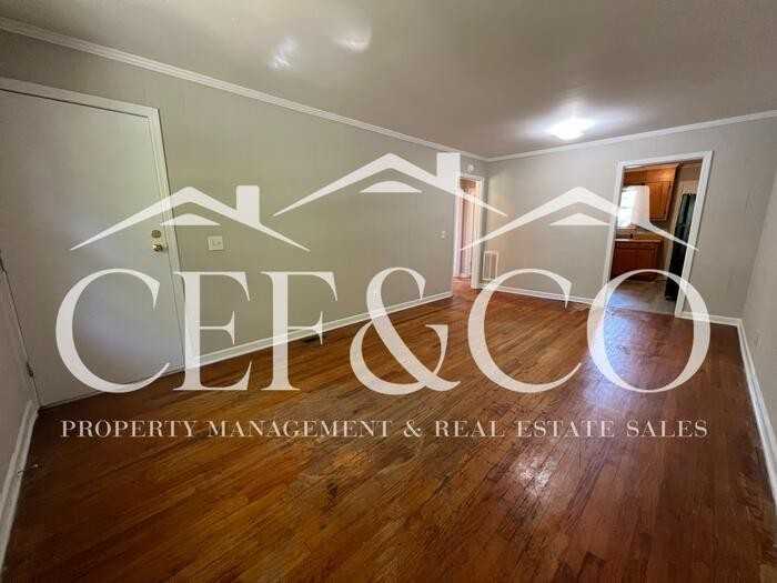 616 N Maple St #B - Photo 4 of 15