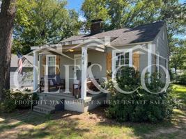 featured image of 404 Gentry St
