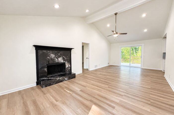 1659 Almand Creek Dr Sw - Photo 3 of 28