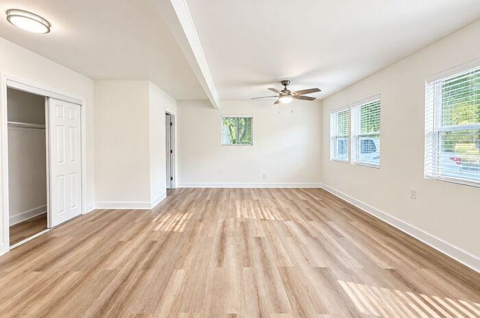 1659 Almand Creek Dr Sw - Photo 4 of 28