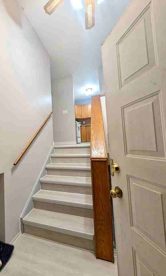 1429 39 St Sw - Photo 2 of 27