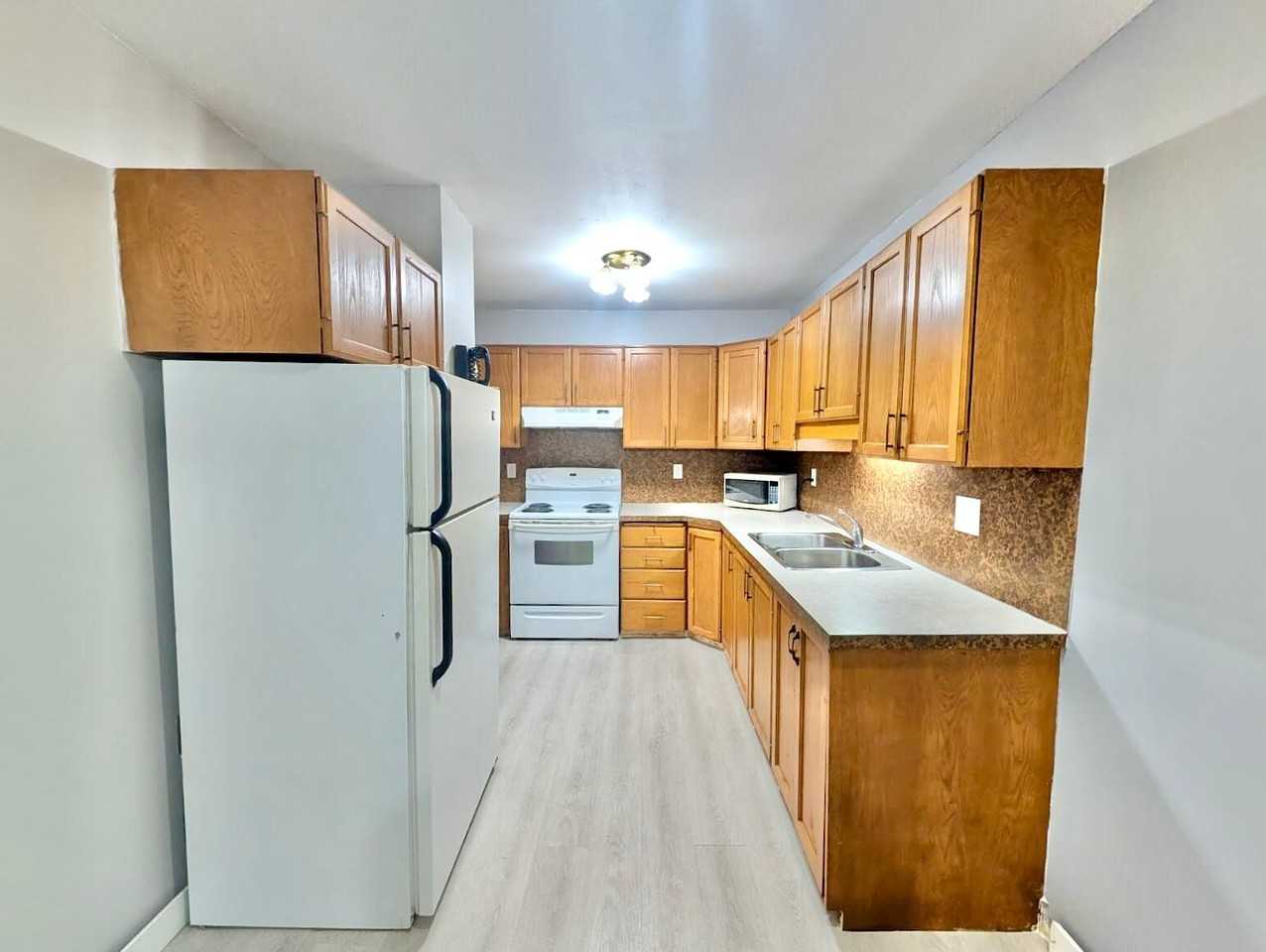 1429 39 St Sw - Photo 7 of 27