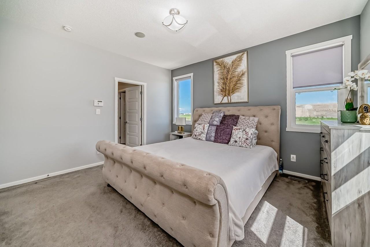 300 Walgrove Blvd Se - Photo 6 of 10