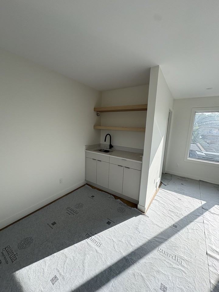 9007 92 St Nw - Photo 6 of 8