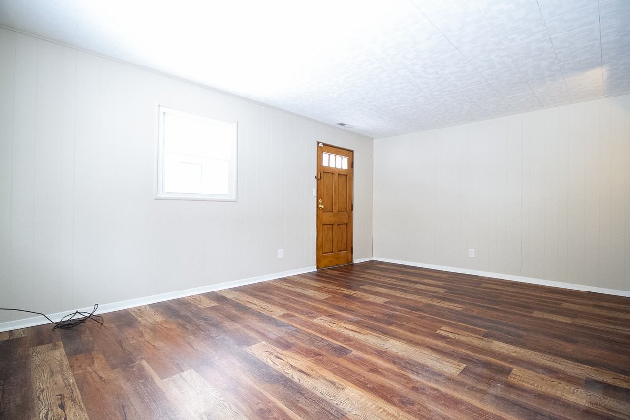 160 Eldred Ave #NA - Photo 2 of 24
