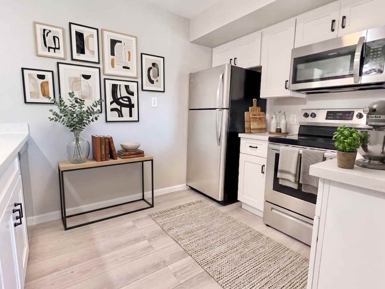 3008 N 39th St #3 - Photo 6 of 29