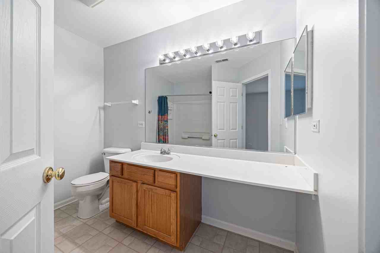 1333 New Haven Dr #1333 - Photo 4 of 21