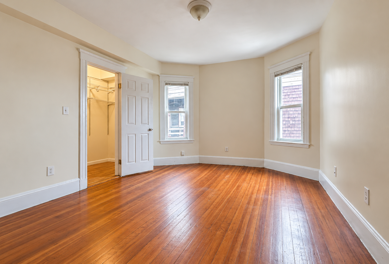 41 Harvard St #3 - Photo 7 of 9