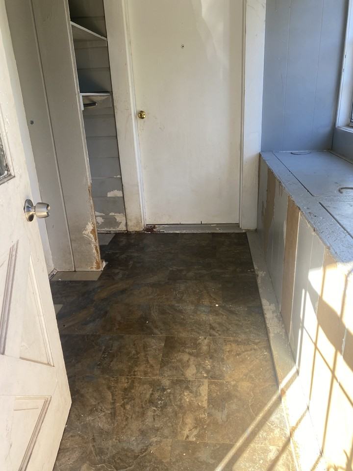 152 E Wichita St - Photo 2 of 10