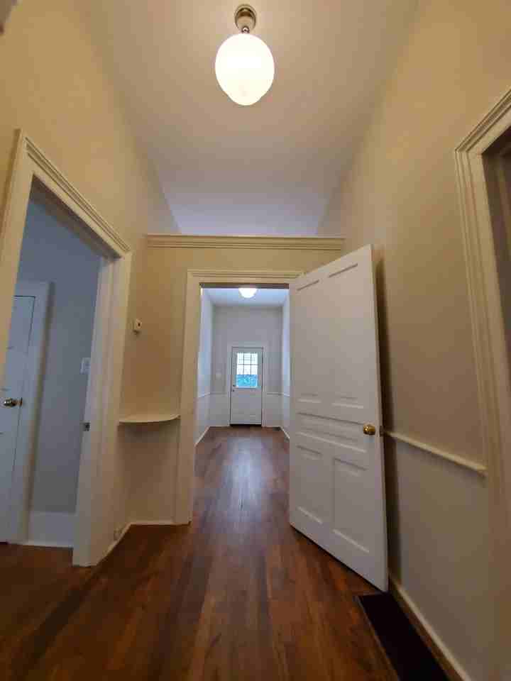 1001 S Person St #NA - Photo 5 of 8