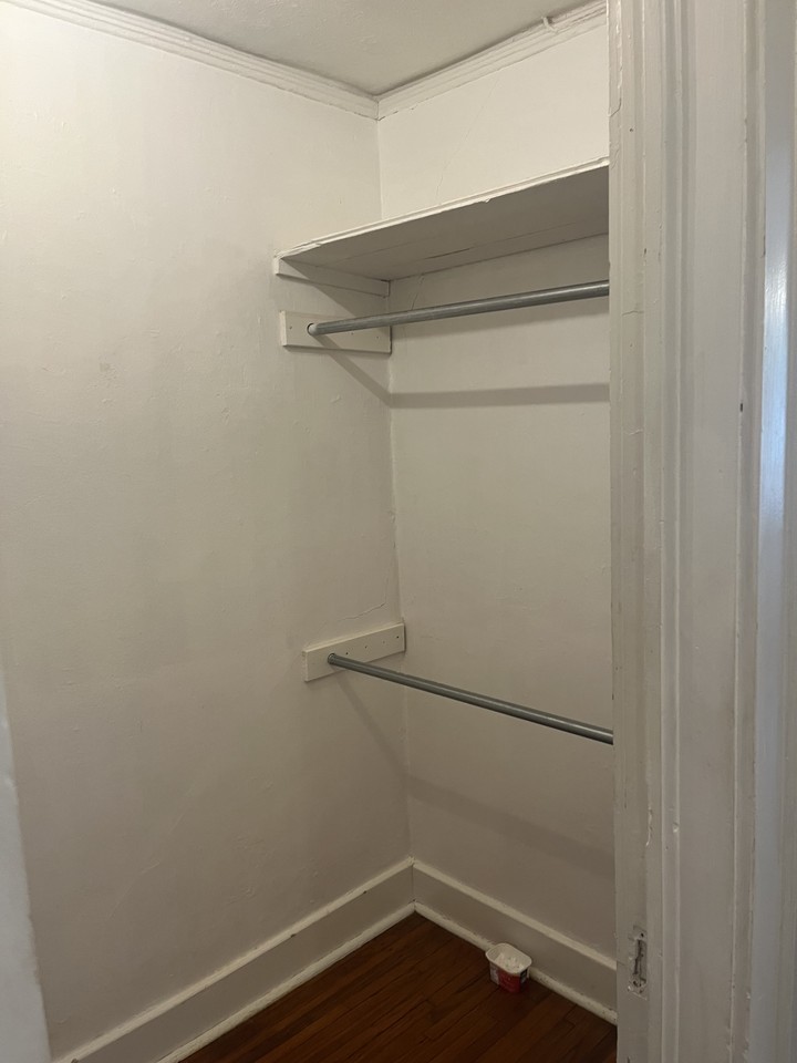 317 City Park Ave #1B - Photo 5 of 7