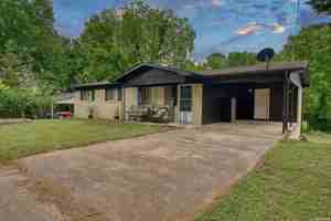 featured image of 2702 Malvern Ave #NA
