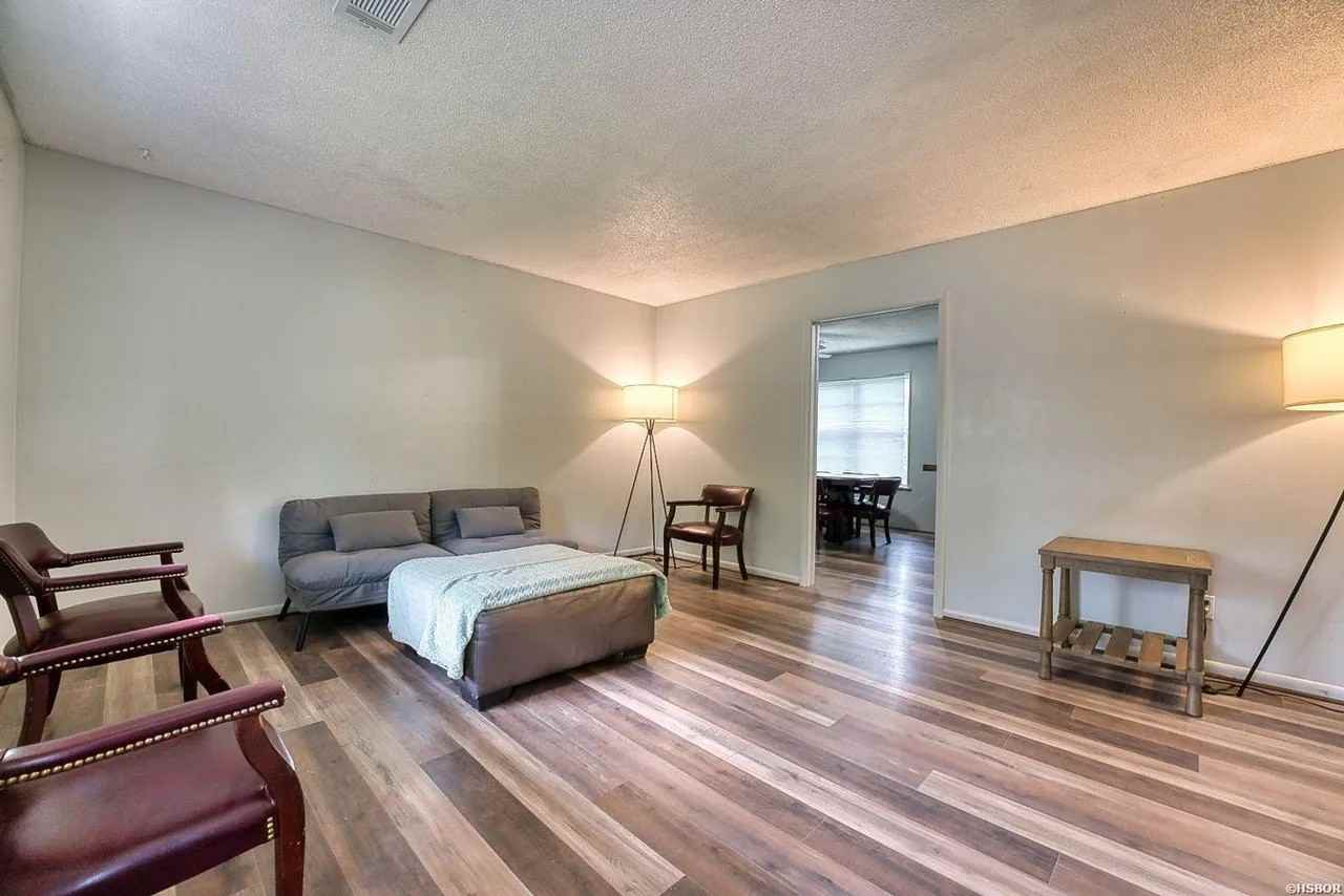 2702 Malvern Ave #NA - Photo 4 of 13