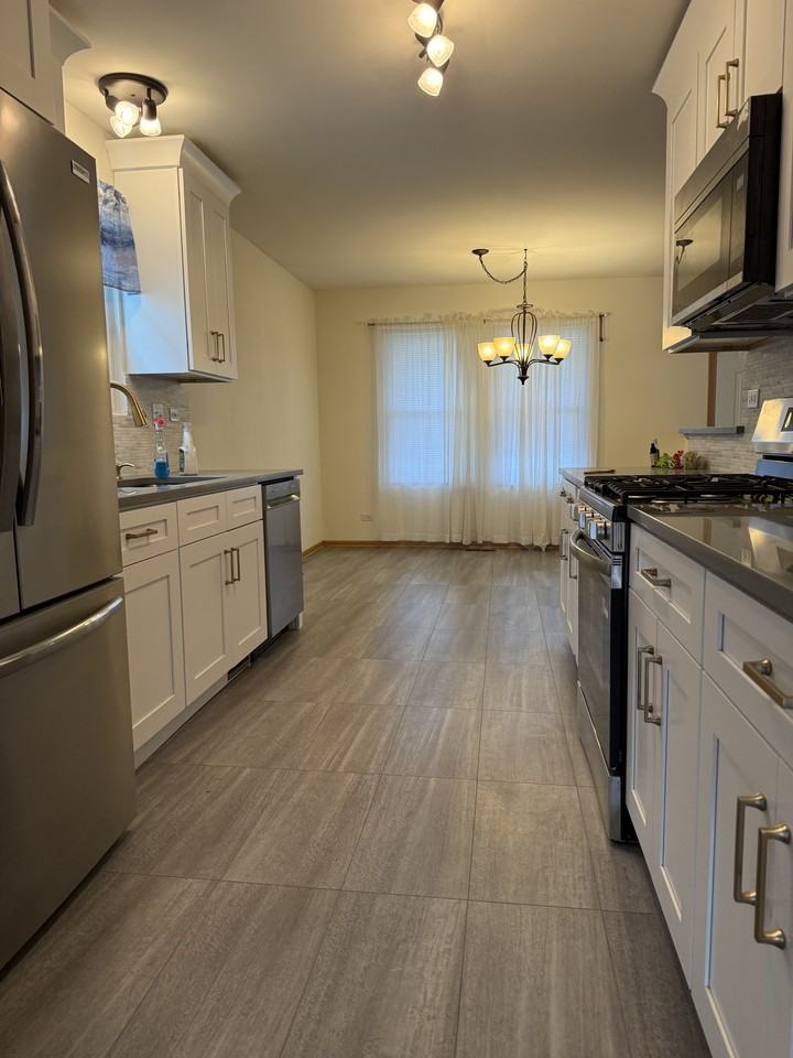 15942 W Ridge St #NA - Photo 4 of 12