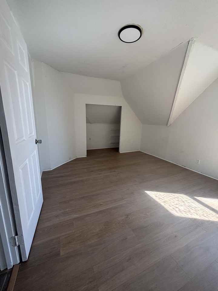 707 Se 8th St #2 - Photo 7 of 10