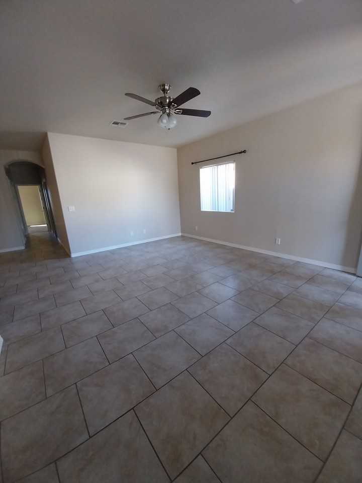 2040 Louise Ave #NA - Photo 3 of 10