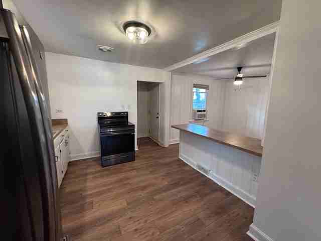 4237 White St #A - Photo 7 of 11
