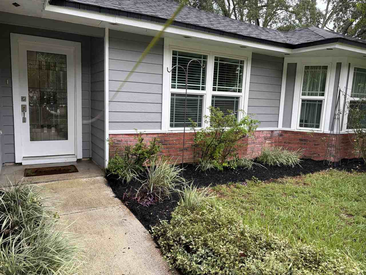 3315 Ayrshire St #NA - Photo 3 of 36