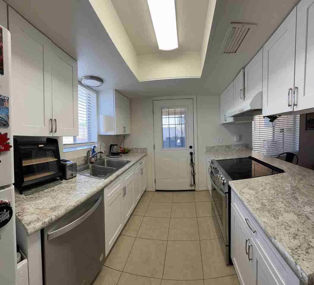 121 E 14th Pl #2 - Photo 4 of 24
