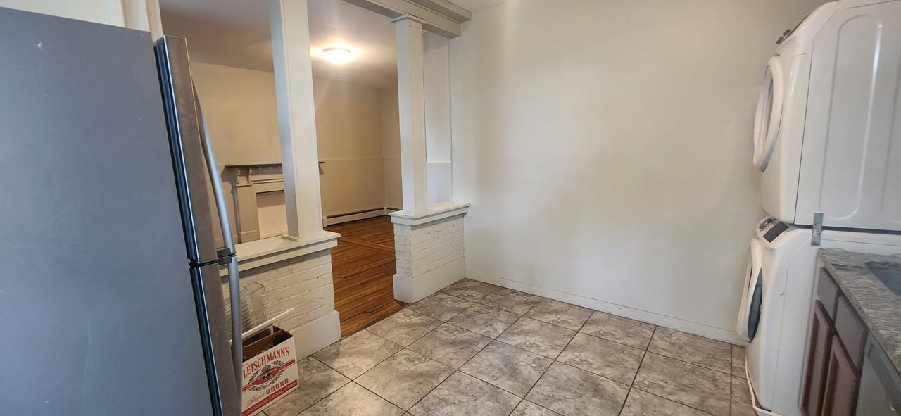 343 Madison Ave #2 - Photo 5 of 10