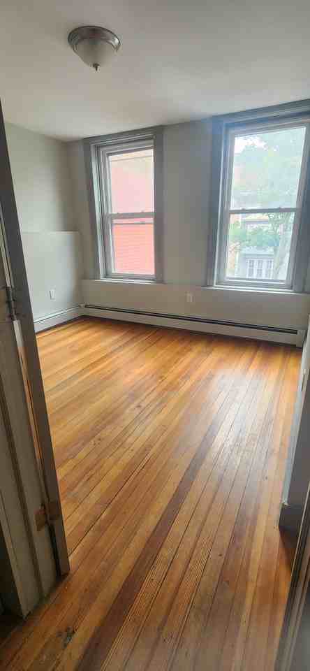 343 Madison Ave #2 - Photo 6 of 10