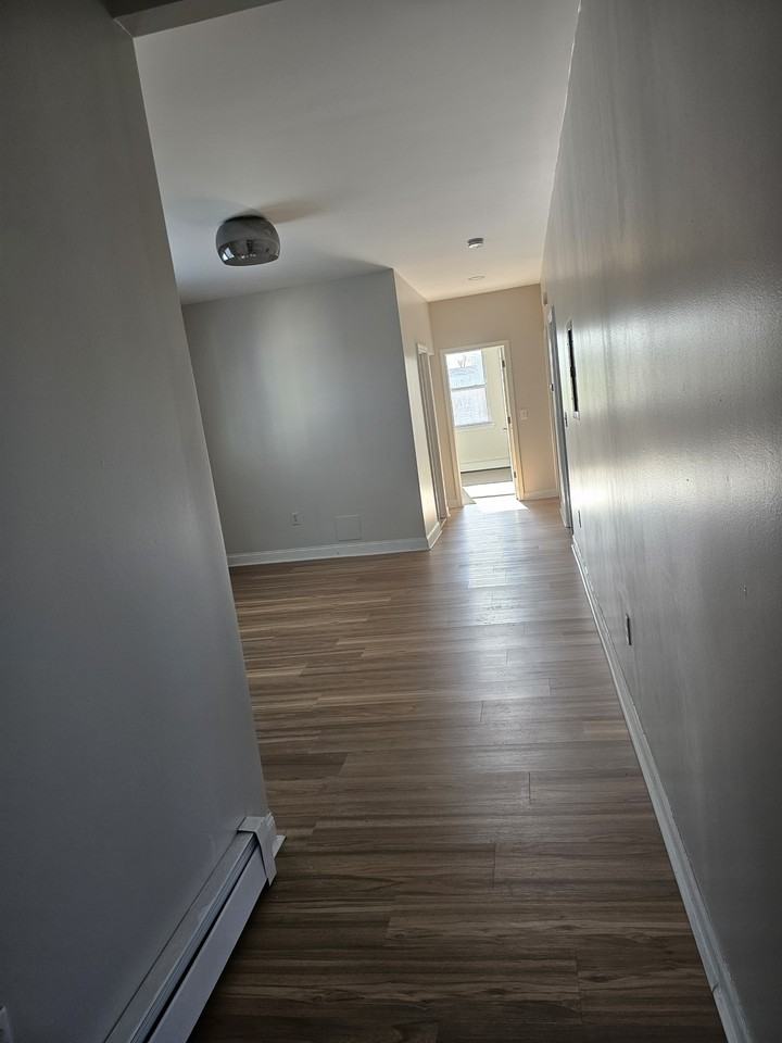 164 Martin St #3FL - Photo 3 of 6
