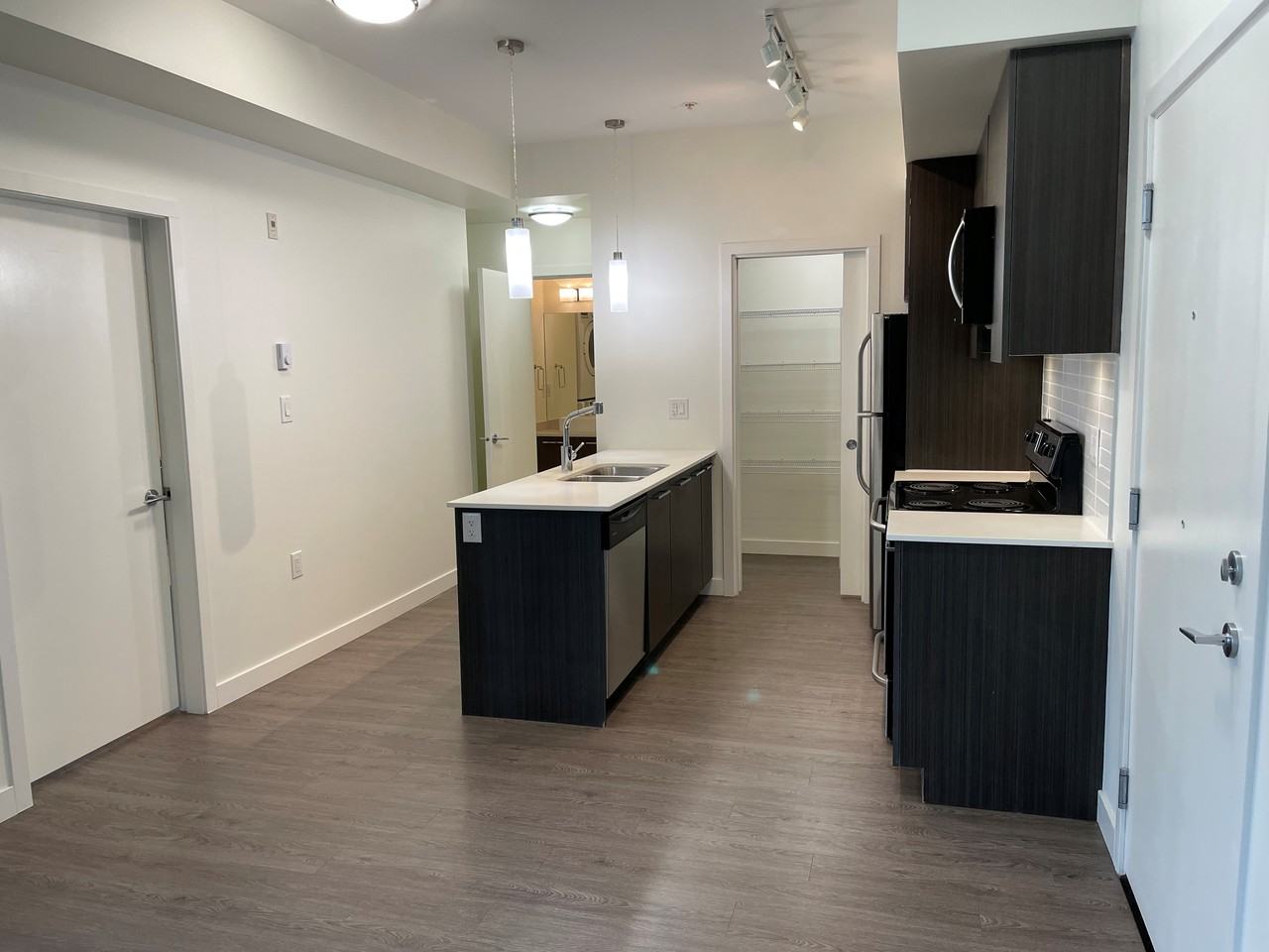727 East 17th Avenue - Photo 5 of 10