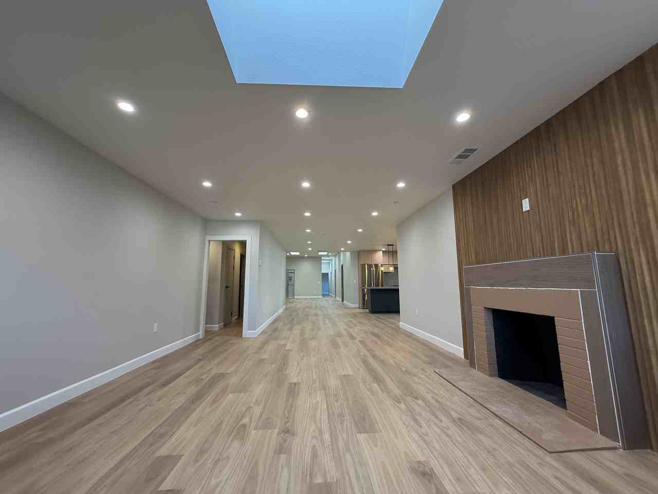 605 Second Avenue - Photo 5 of 11