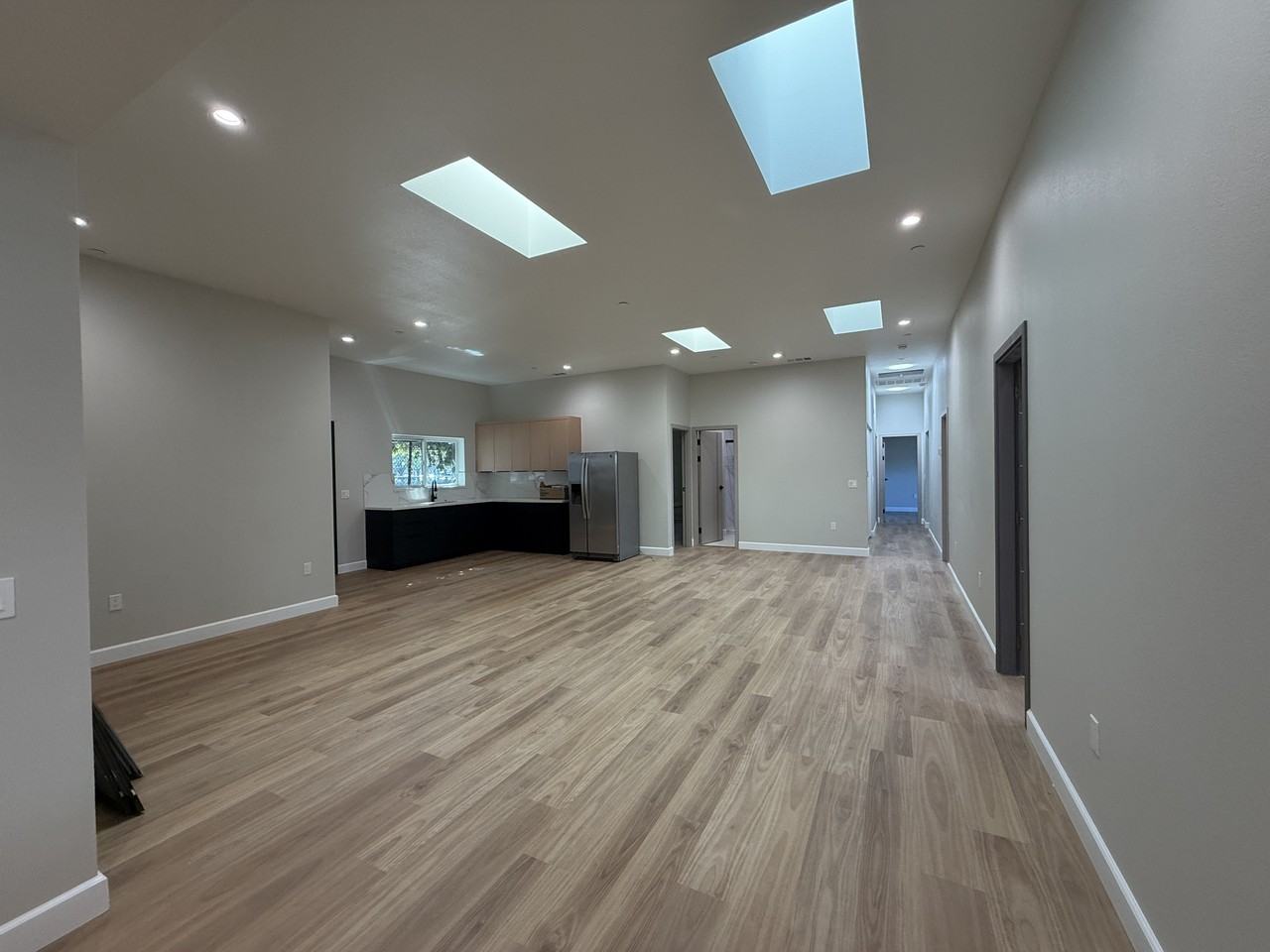 605 Second Avenue - Photo 6 of 11