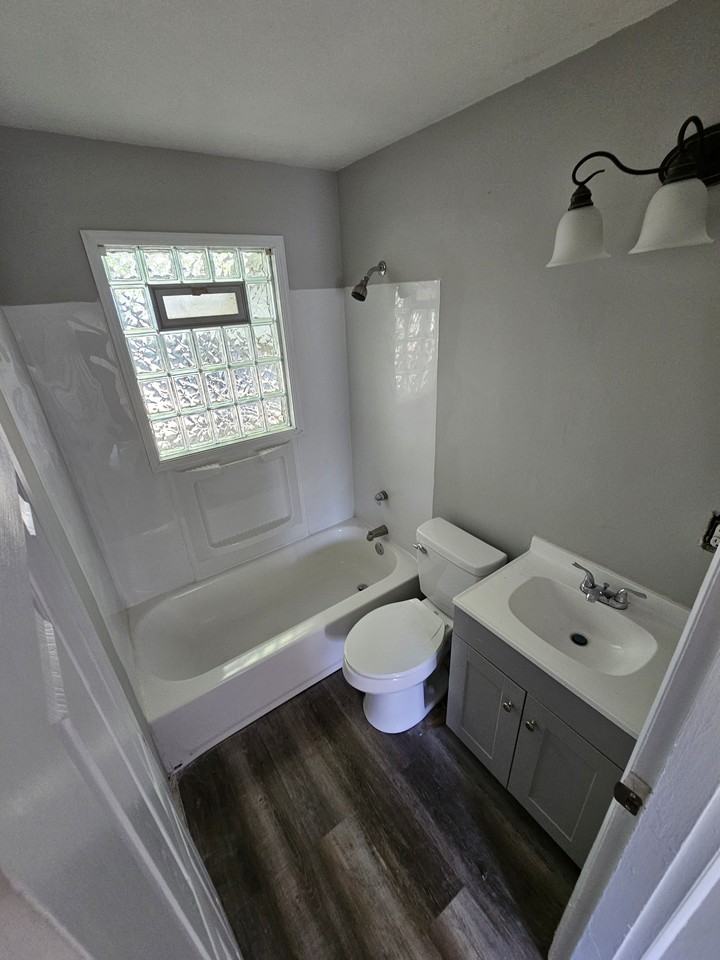 2490 Lexington Ave #NA - Photo 4 of 6