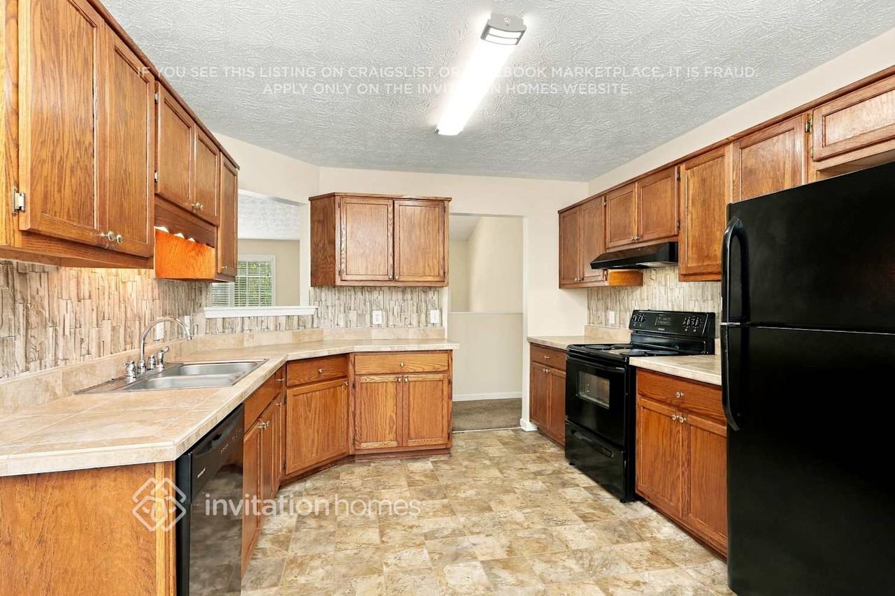 3333 Windgate Dr - Photo 7 of 18